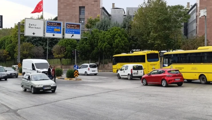 Gaziantep’te Adliye Önündeki Otobüs Durağı Kaldırıldı, Vatandaşlardan Tepki!