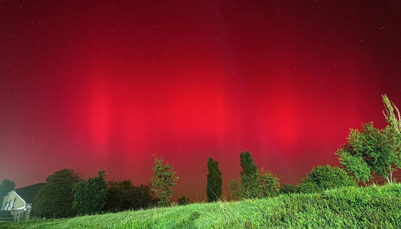 Kırmızı Aurora Borealis Ukrayna’nın Odessa Bölgesi’nde Görüldü