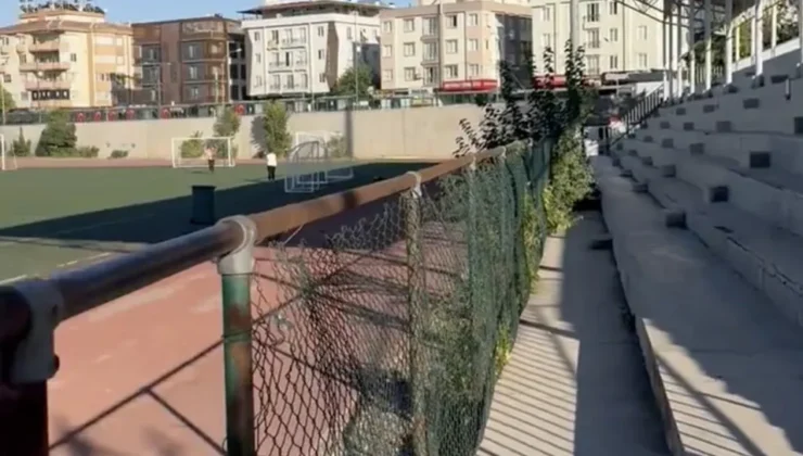 Gaziantep Üniversitesi Antrenörleri Sahadan Kovdu