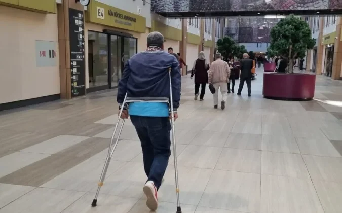 Gaziantep Şehir Hastanesi’nde Tekerlekli Sandalye Krizi: “Hizmet Değil, İlgisizlik!
