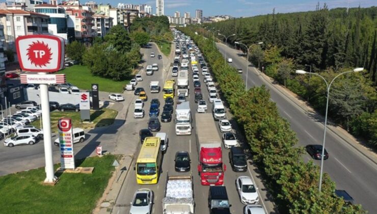 Gaziantep’te peş peşe Gelen Trafik Kazaları: 3 Ölü, 3 Yaralı!