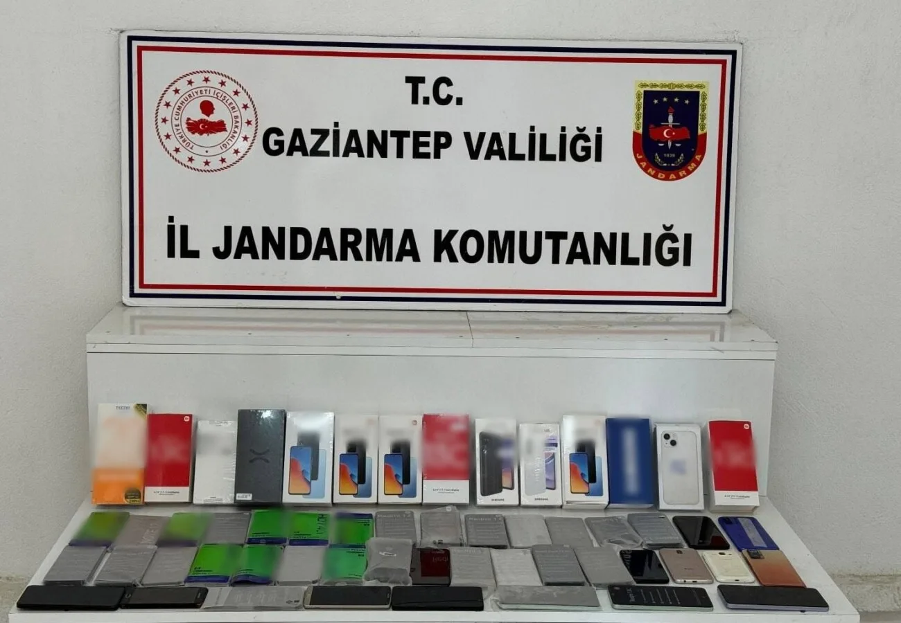 Gaziantep’te 1 Milyon Liralık Kaçak Telefon Operasyonu