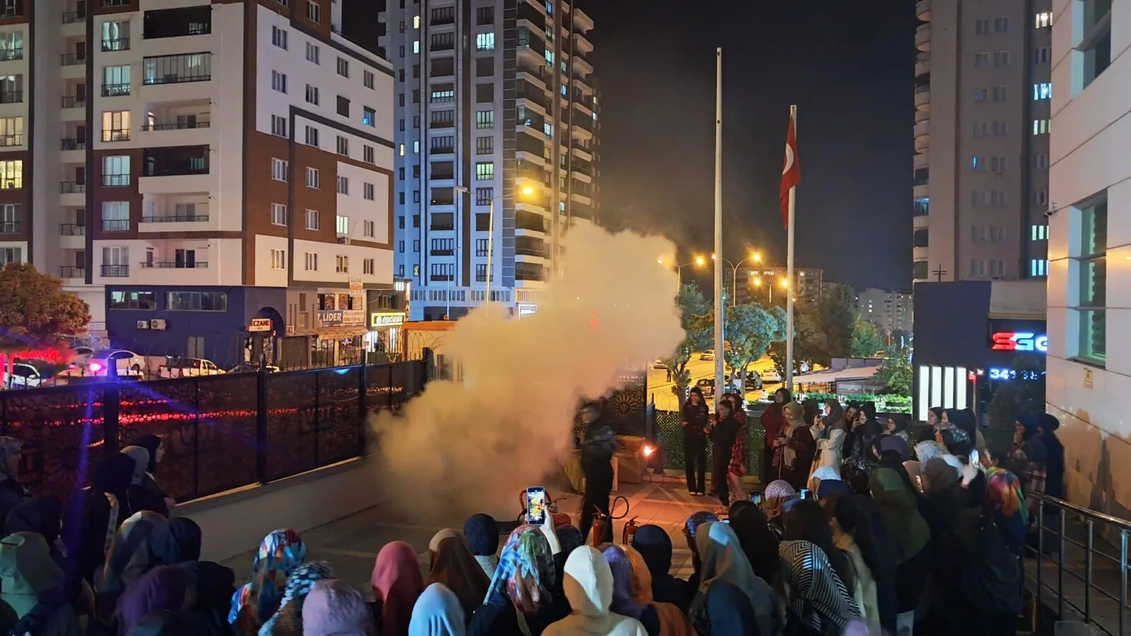 TDV Gaziantep Kız Yurdu'nda Yangın Tatbikatı Gerçekleştirildi (1)