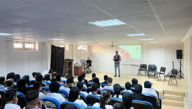 Siber Suçlarla Mücadele: Gaziantep’te Öğrencilere Güvenli İnternet Eğitimi Verildi!