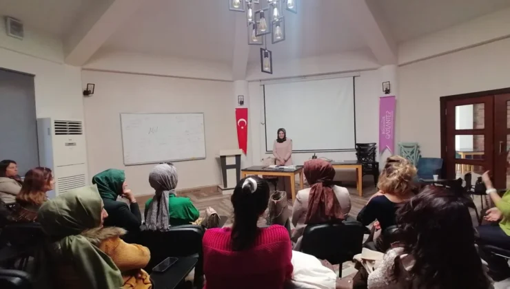 GAÜN’de Kadınlara Yönelik “Kendi Benliğimizi Keşfetme ve Değer Duygusu” Semineri