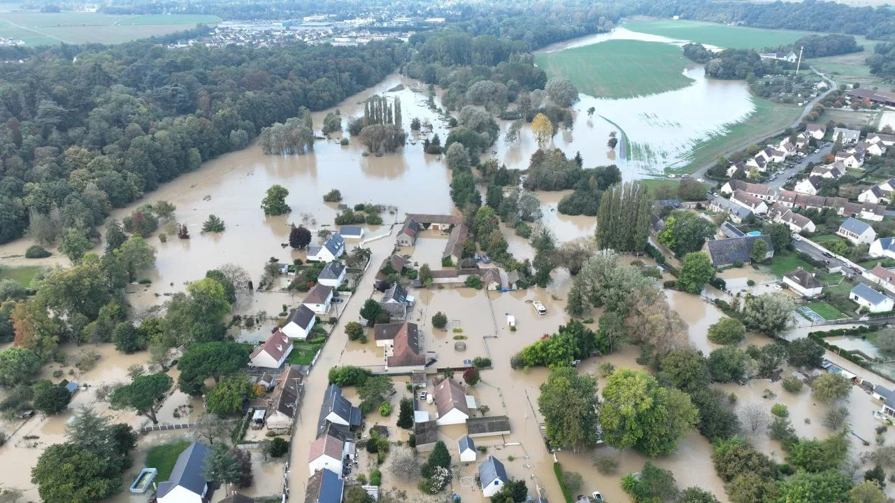 Fransa’nın Centre-Val de Loire Bölgesinde Şiddetli Sel Felaketi