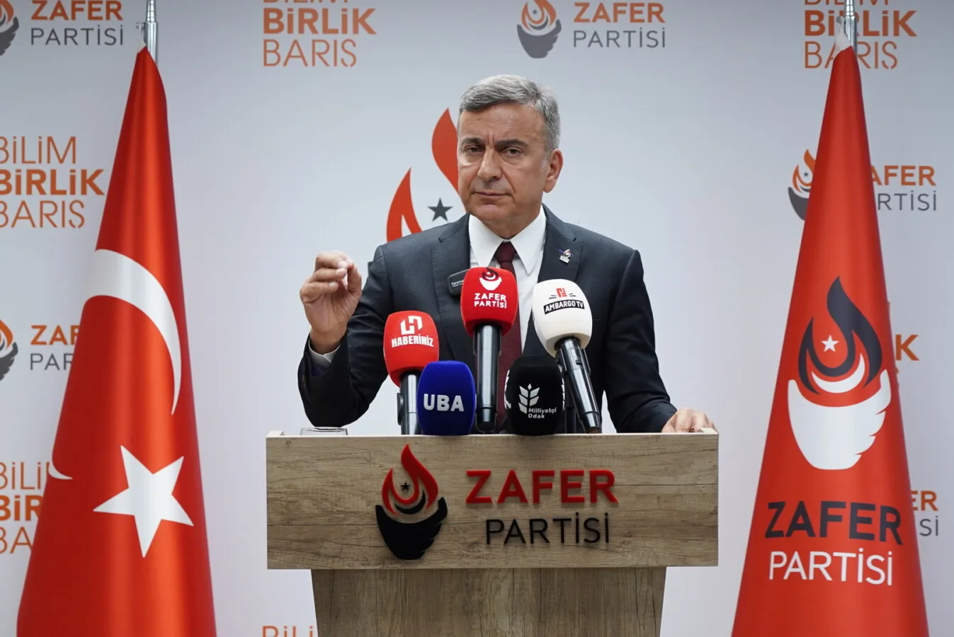Pandora’nın Kutusu Zorlanıyor: Anayasa Değişikliği ve Türklüğün Kazanımları Tartışma Konusu