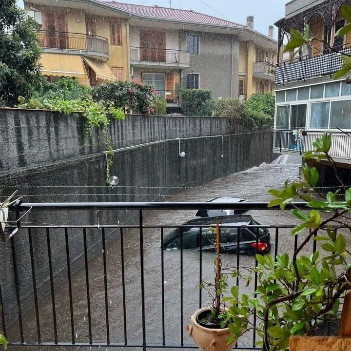 İtalya’yı da Sel Vurdu!
