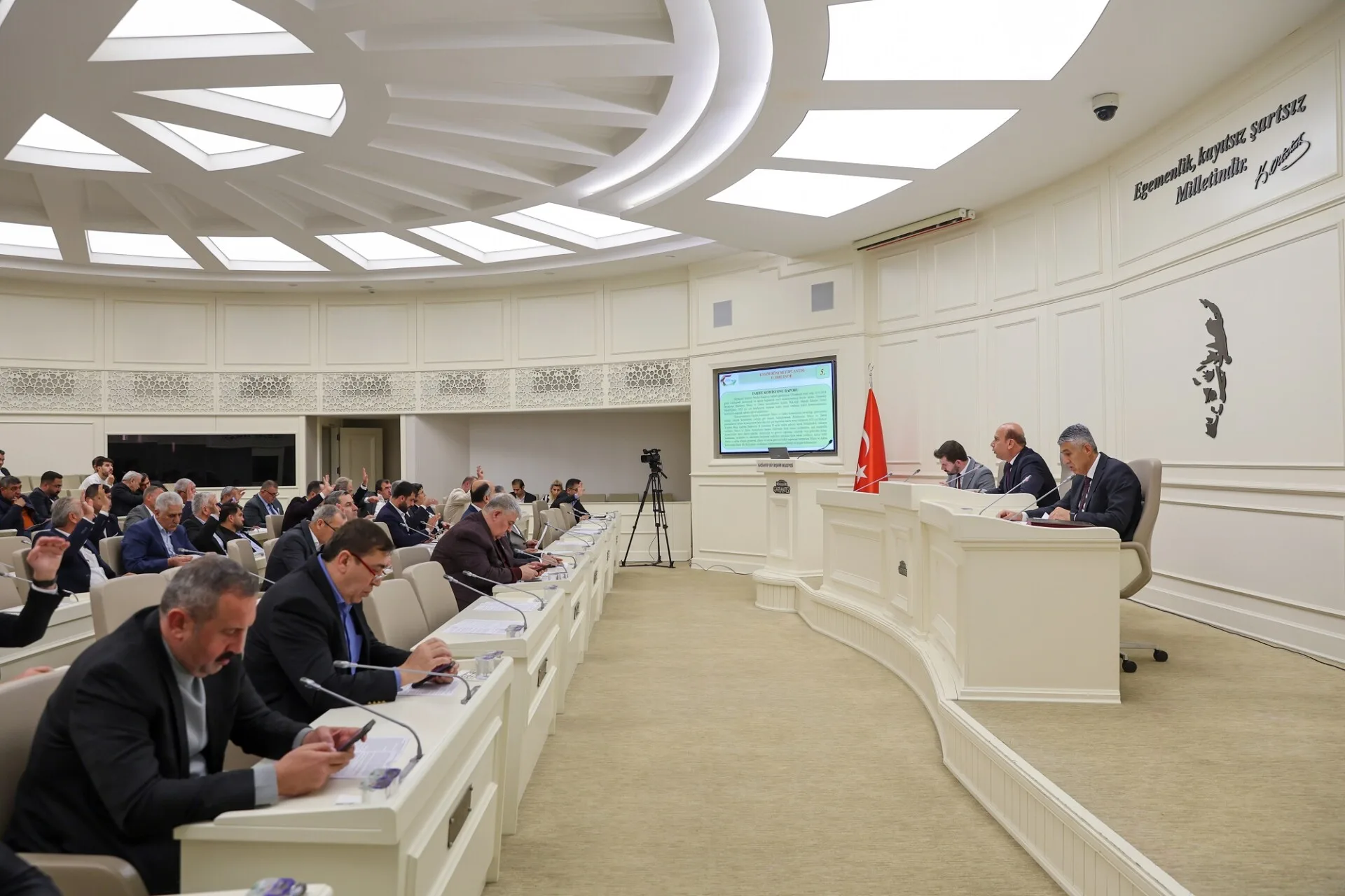 BÜYÜKŞEHİR MECLİSİ TOPLANDI (3)