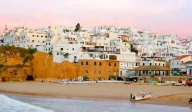Portekiz’de Sel Felaketi! Cennet Tatil Bölgesi Sular Altında