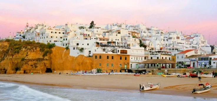 Portekiz’de Sel Felaketi! Cennet Tatil Bölgesi Sular Altında
