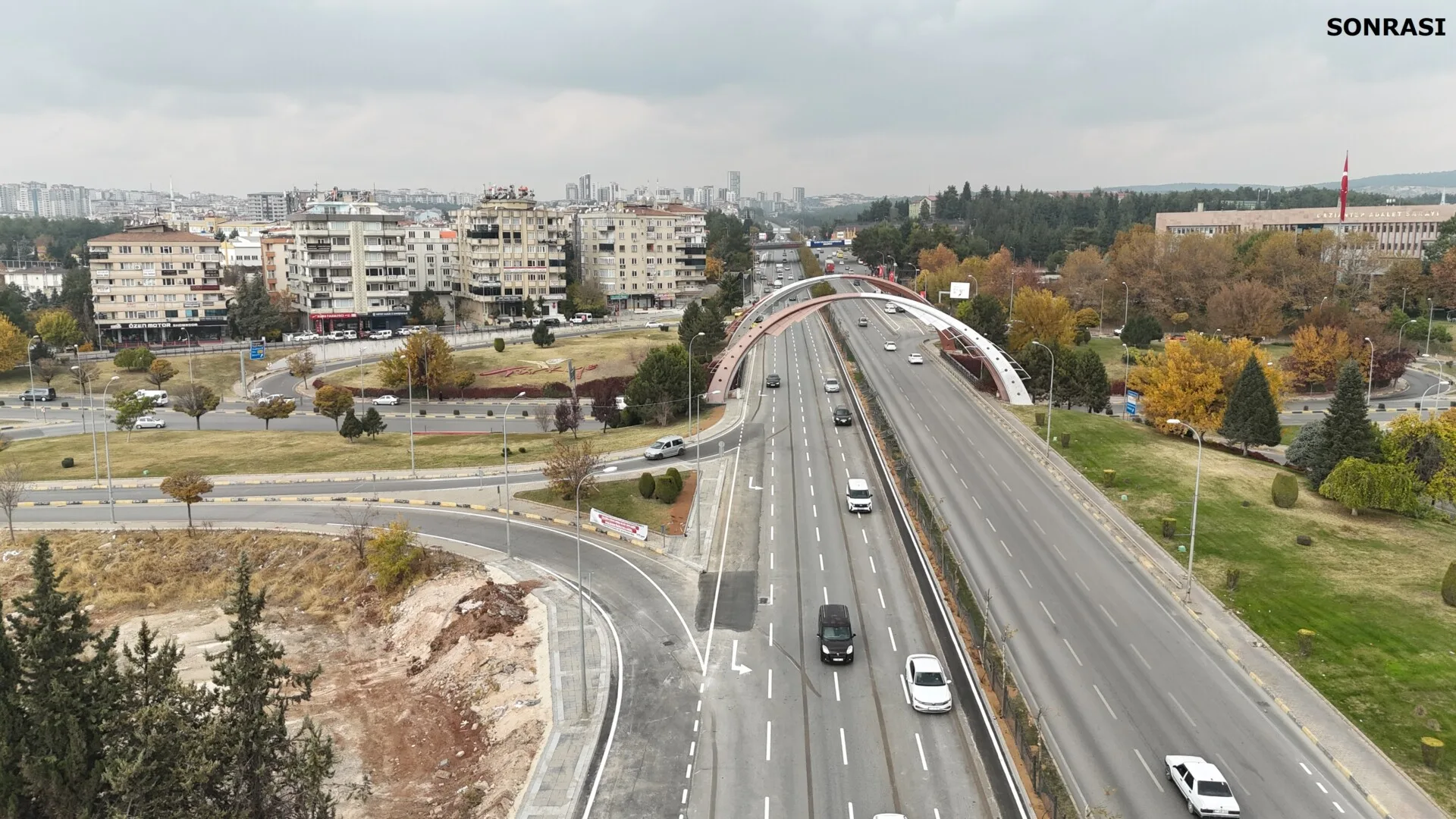 GAZİANTEP BÜYÜKŞEHİR TUGAY KÖPRÜLÜ KAVŞAĞI'NDA ÇALIŞMALARINI TAMAMLADI (2)