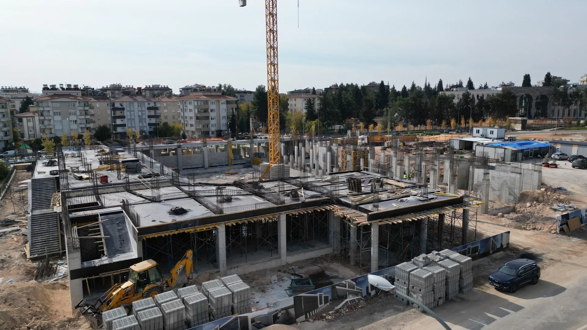 GAZİANTEP BÜYÜKŞEHİR, ULUSLARARASI MÜSABAKALARA UYGUN YENİ SPOR SALONUNUN İNŞASINA DEVAM EDİYOR (2)