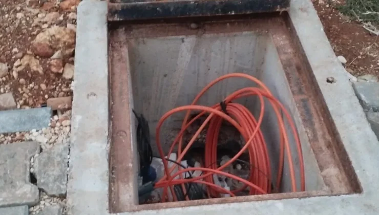 Güneyşehir TOKİ Konutlarında Tehlike Oluşturan Açık Kapaklar ve Tesisat Kabloları