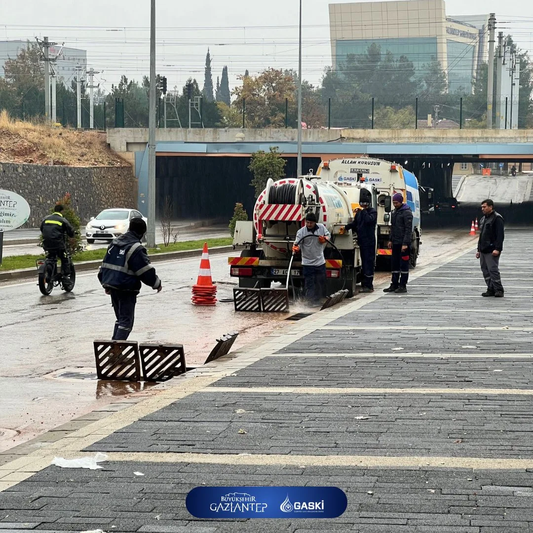 Gaziantep’te Fırtına ve Yağış Alarmı! GASKİ’den Kritik Uyarı: Ekipler Sahada!