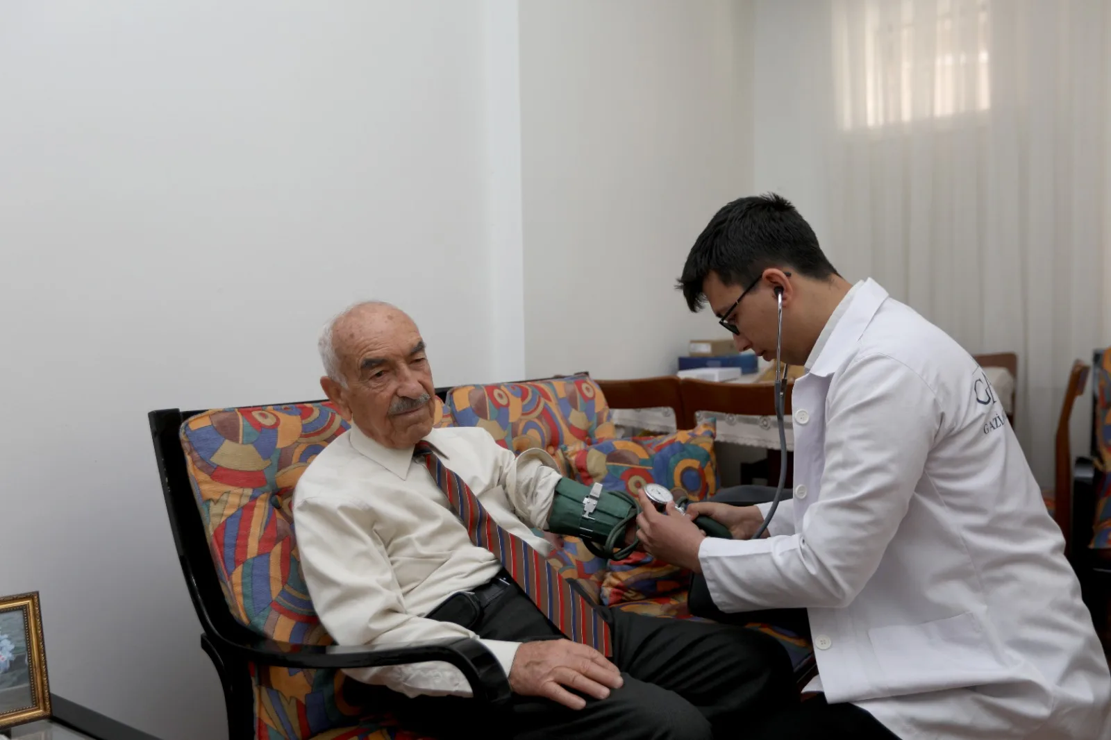 HASTA, YAŞLI VE İHTİYAÇ SAHİPLERİNE HAYAT DESTEĞİ! (1)