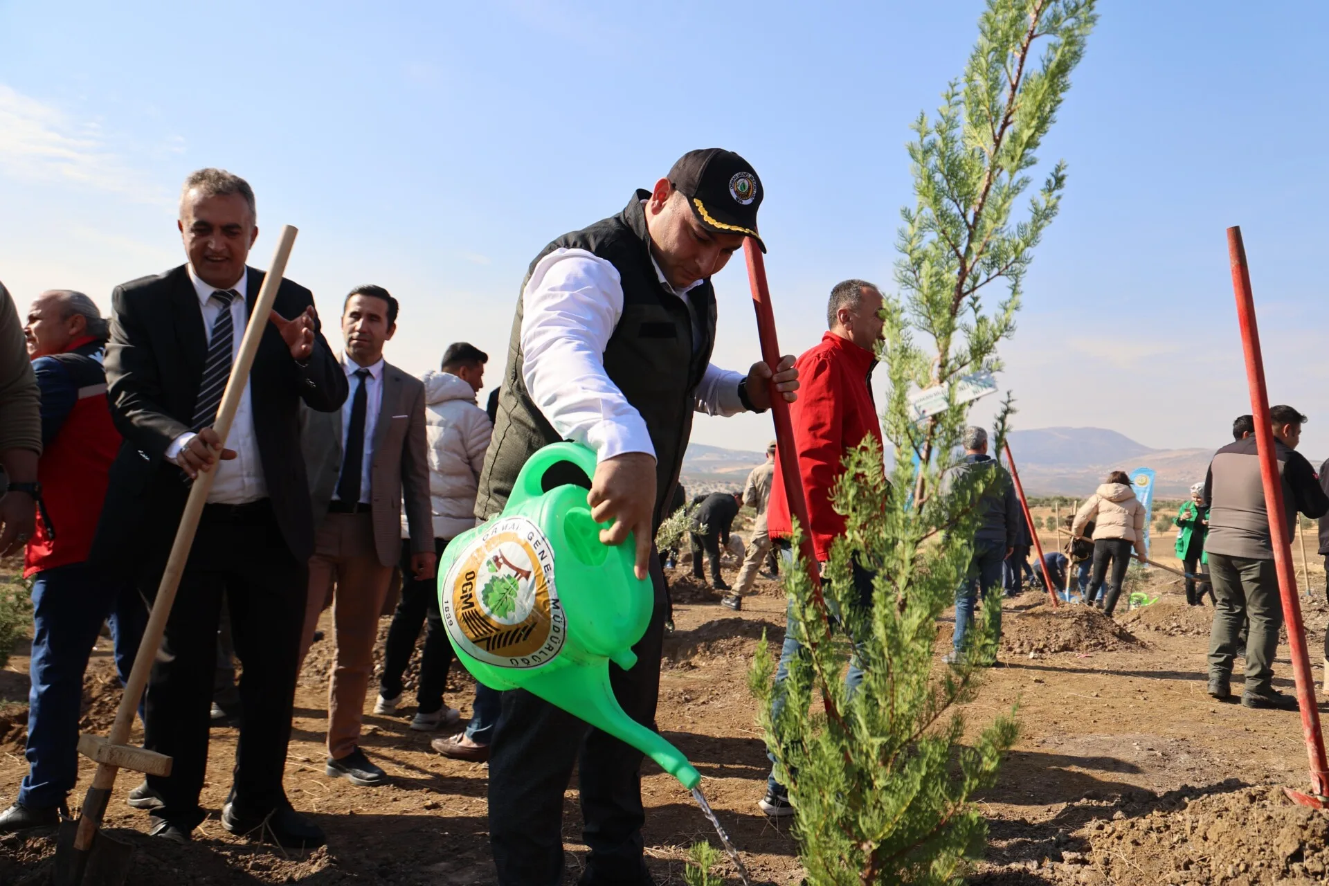 Kilis’te 11 Kasım Milli Ağaçlandırma Günü’nde Fidanlar Toprakla Buluştu