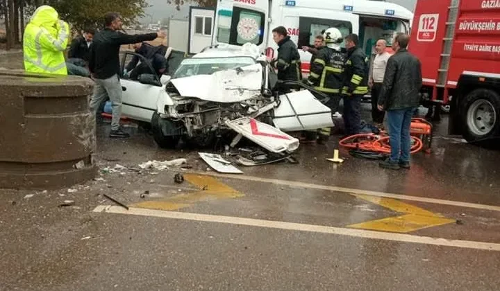 Son Dakika: Nurdağı Otoban Girişinde Feci Kaza! 1 Ağır Yaralı, 2 Yaralı