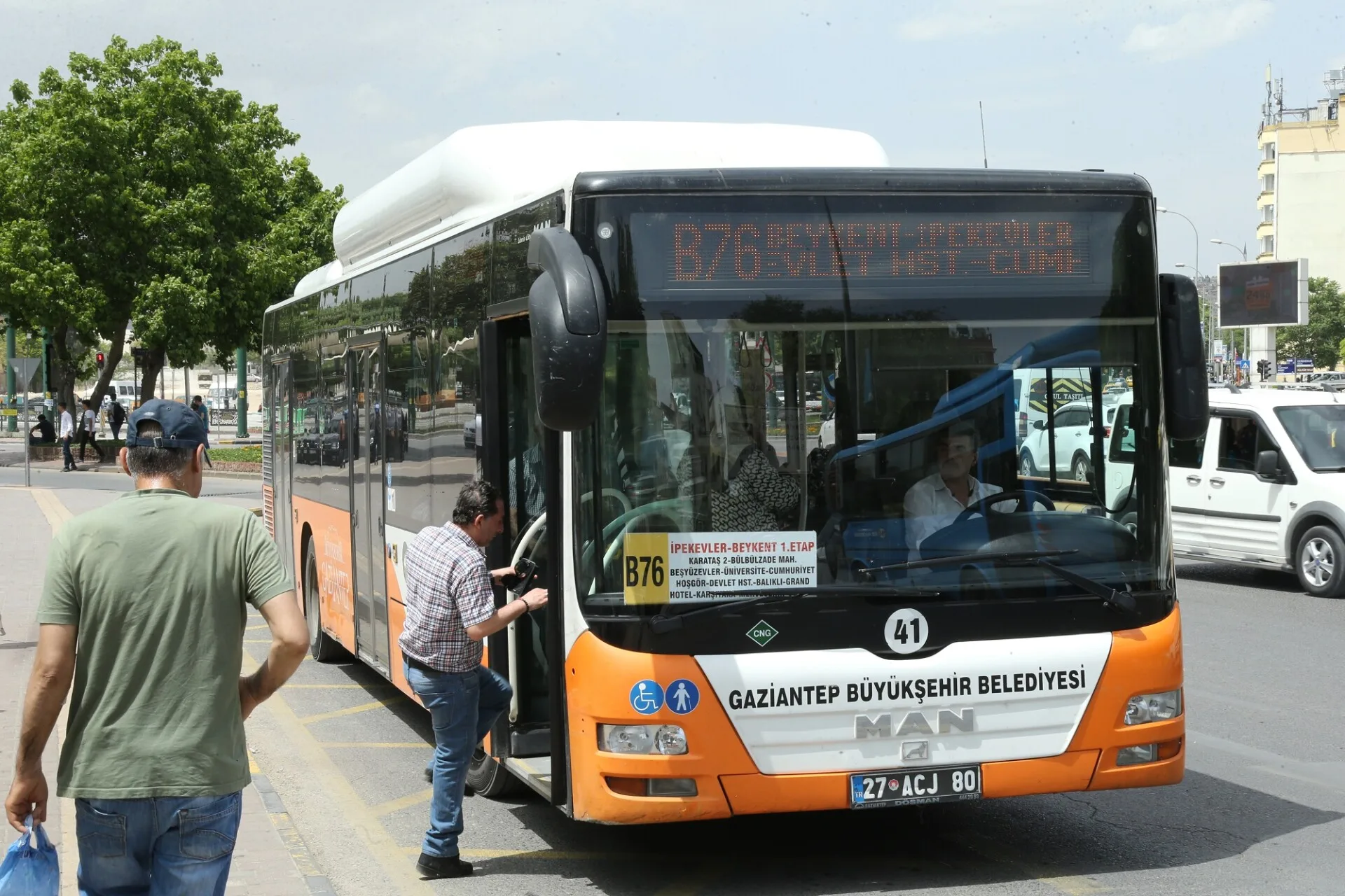 DEPREMZEDELER İÇİN TOPLU TAŞIMA DESTEĞİ SÜRDÜRÜLECEK (2)