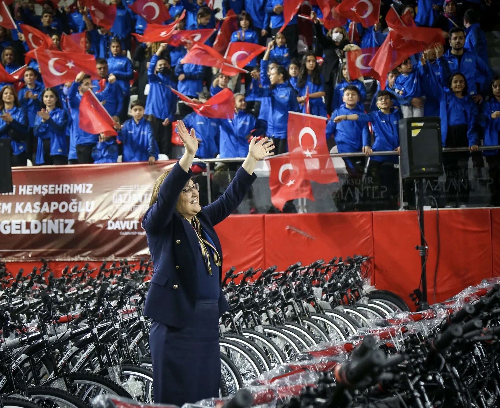 GAZİANTEP BÜYÜKŞEHİR, YEŞİL VE SAĞLIKLI ULAŞIM İÇİN 79 KİLOMETRE BİSİKLET YOLU YAPTI (1)
