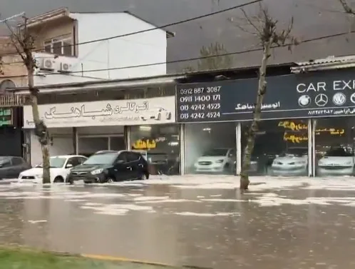 İran’ın Gilan Eyaleti’nde Aşırı Dolu ve Sel Felaketi! Tarım ve Altyapı Büyük Zarar Gördü…