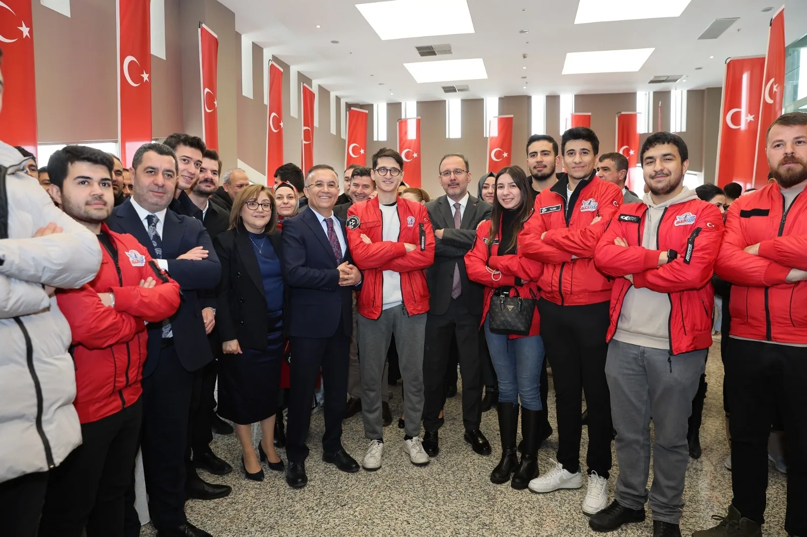 Gaziantep’in Gazilik Ünvanı Alışının 104. Yılı Coşkuyla Kutlandı 