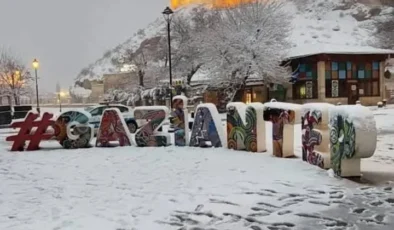 Gaziantep Beyaza Büründü: Yoğun Kar Yağışı Hayatı Olumsuz Etkiliyor