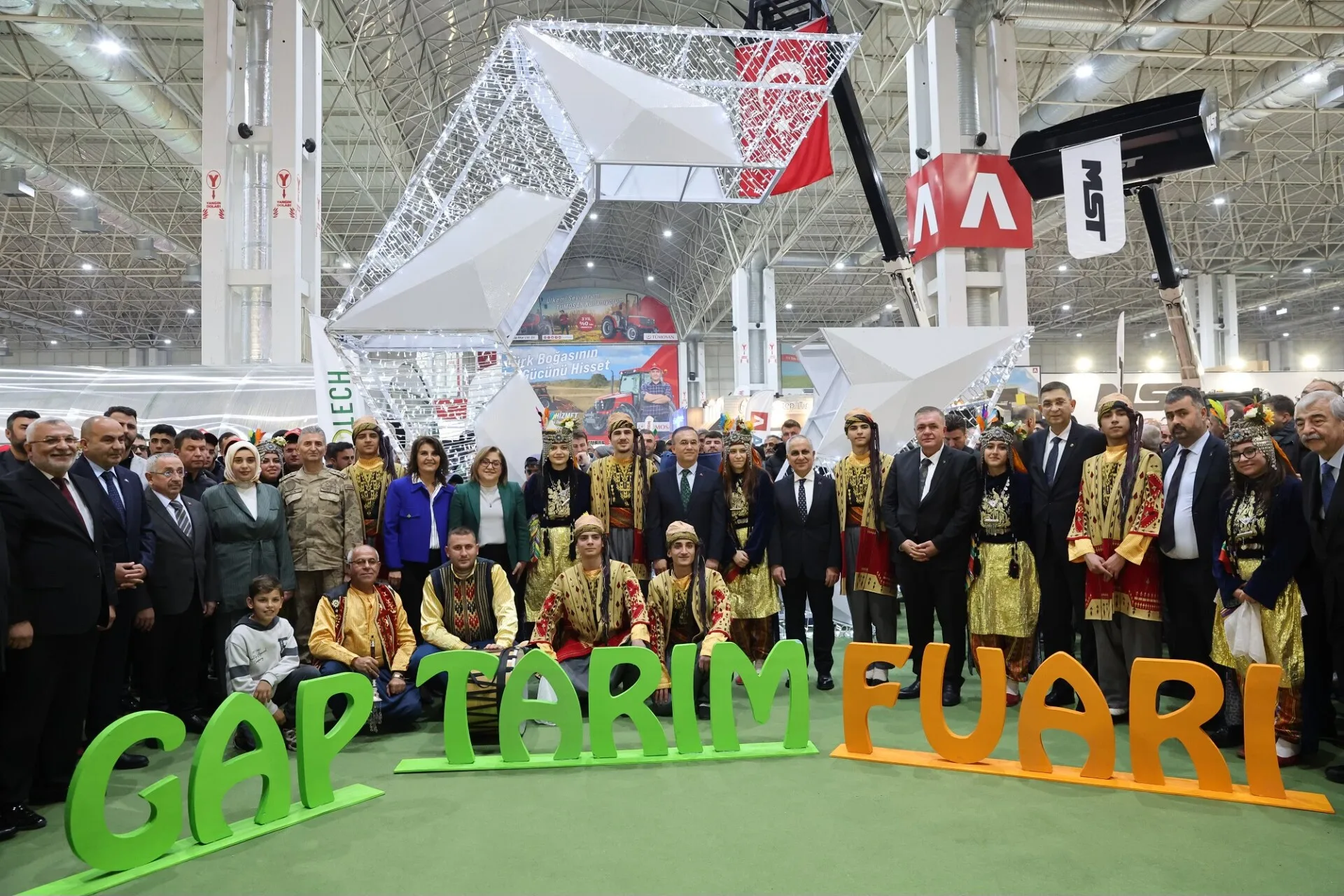 Tarım Zirvesi 15’inci GAPTARIM Fuarı Başladı