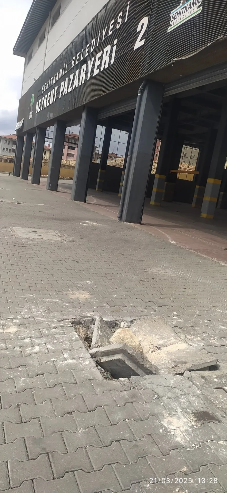 Beykent Pazaryeri’nde Güvenlik Sorunu: Vatandaşlar Çözüm Bekliyor!