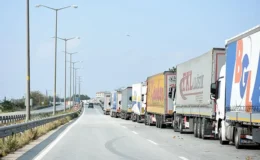 Tır Şoförlerinin Çilesi! Çamur, Toz ve Bitmeyen Sıra…