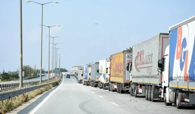 Tır Şoförlerinin Çilesi! Çamur, Toz ve Bitmeyen Sıra…
