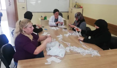 Naylon Poşetler Şahinbey’de Çevreci Çantalara Dönüşüyor
