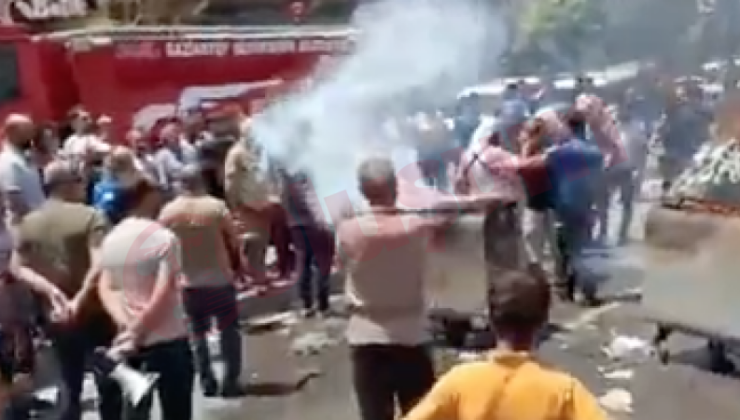 SON DAKİKA!! Gaziantep’te vatandaşlar sokağa döküldü çöp bidonlarını yaktı!