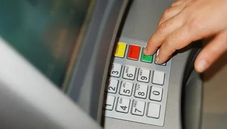 ATM’nin açığını bulan akın etti: Milyonlarca lira para çektiler