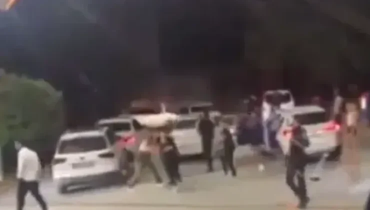 Gaziantep’te kadınlar kavga etti, erkekler seyretti