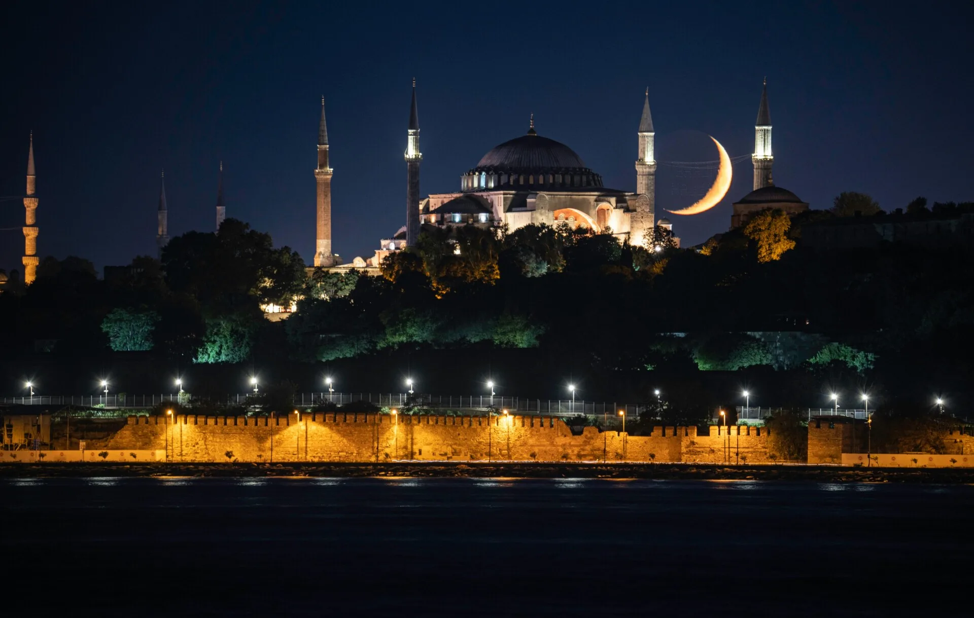 🕌 Ayasofya’nın Sırrı: Spiritüel Enerji, Ekolojik Mimari ve Tarihi Derinlik