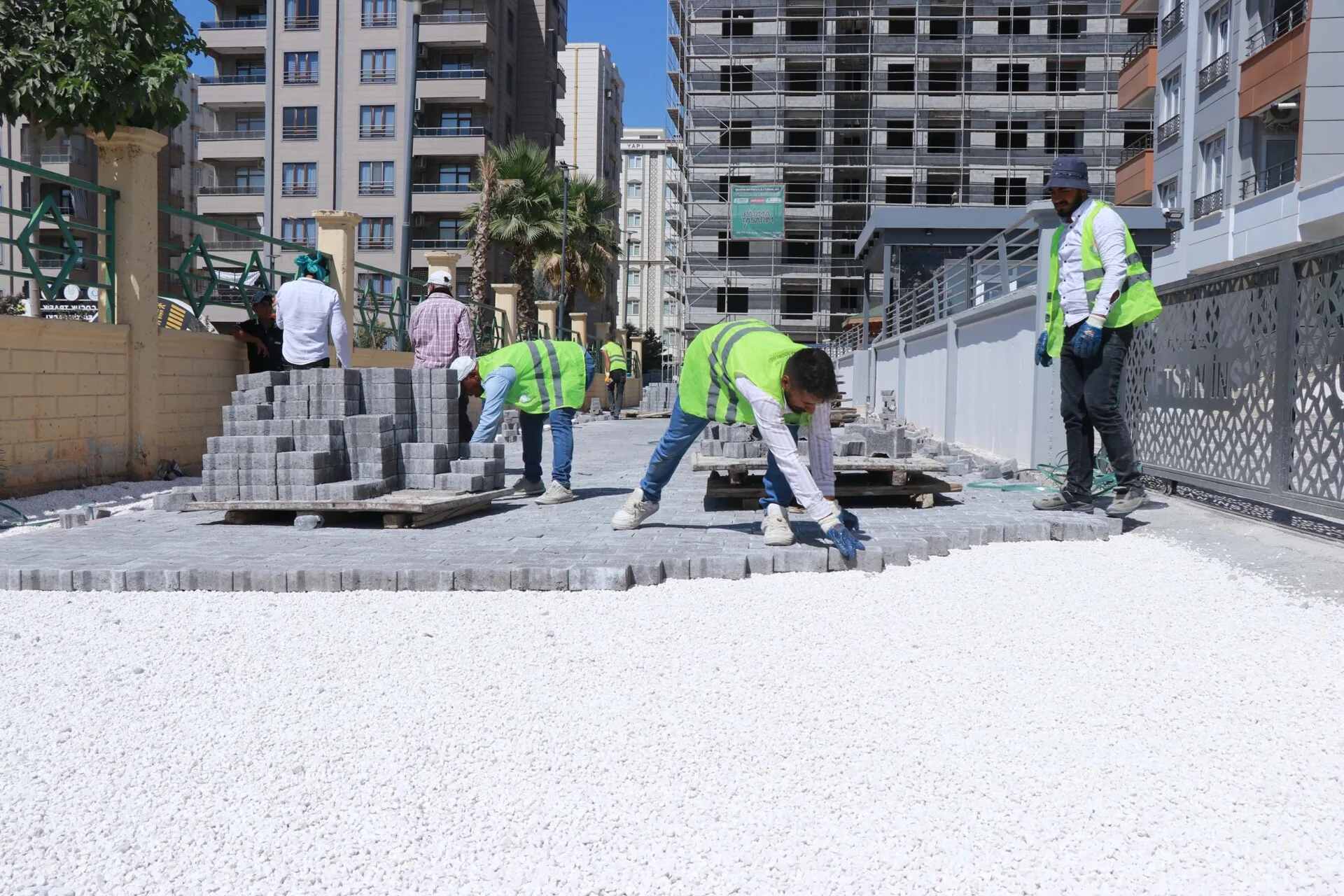 Haliliye Belediyesi’nden 3 Mahallede Üstyapı Çalışması