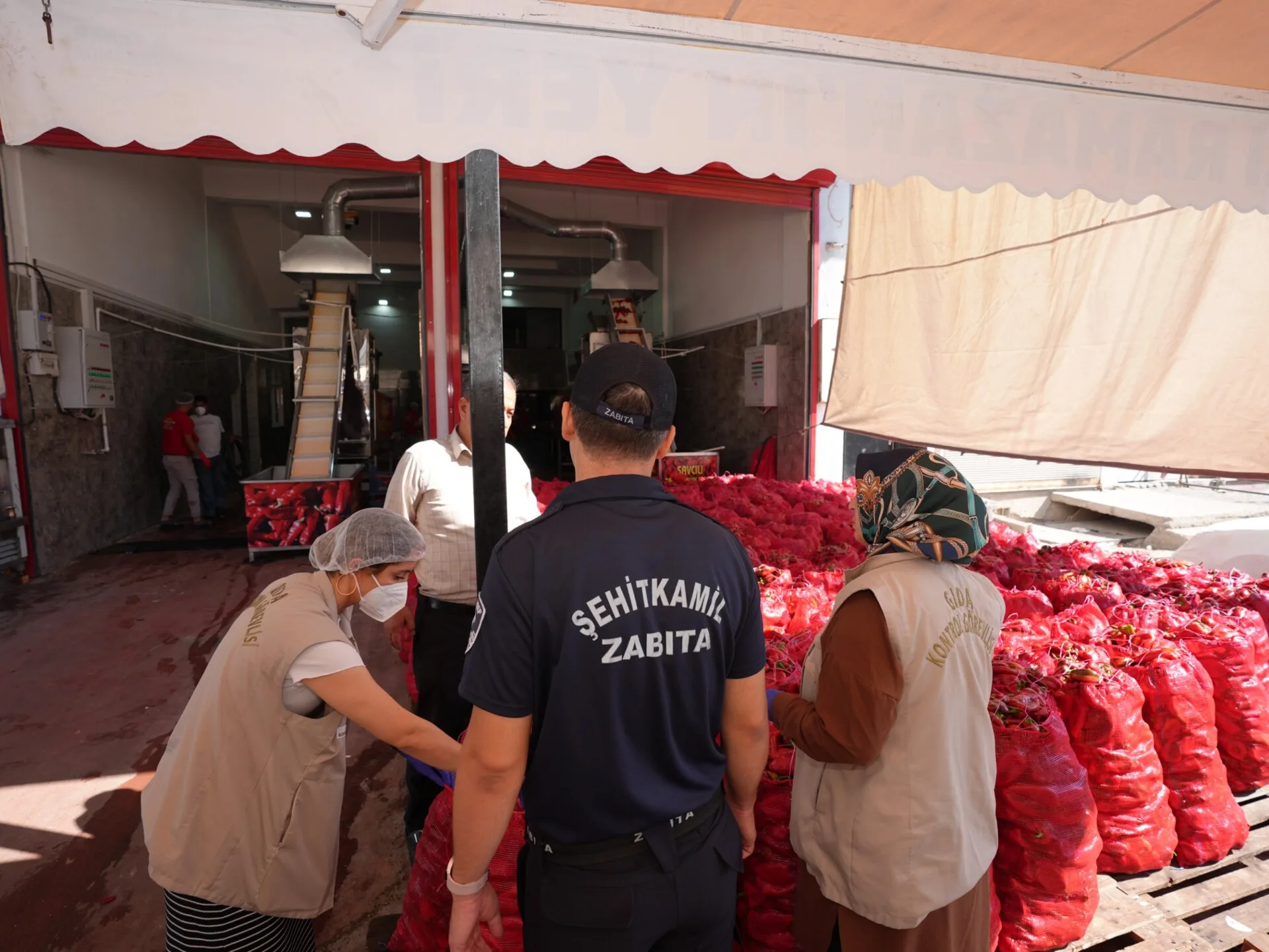 Şehitkamil’de Salça Denetimi Yapıldı