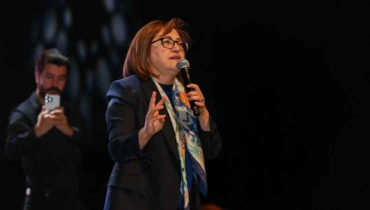 Şahin, “Yeşilay geleceğimizin rehberidir”