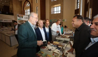 “Gazze’yi okumak, insanlığı okumak” temalı kitap fuarı kapılarını açtı 