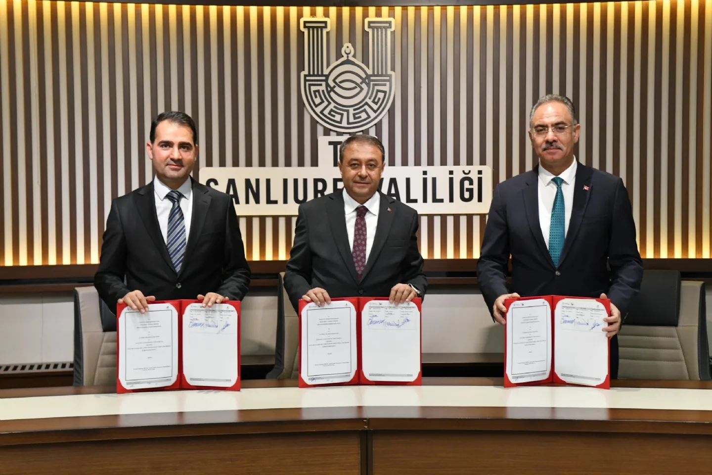 Tarihi Balıklıgöl çevre dostu aydınlatmaya kavuşuyor