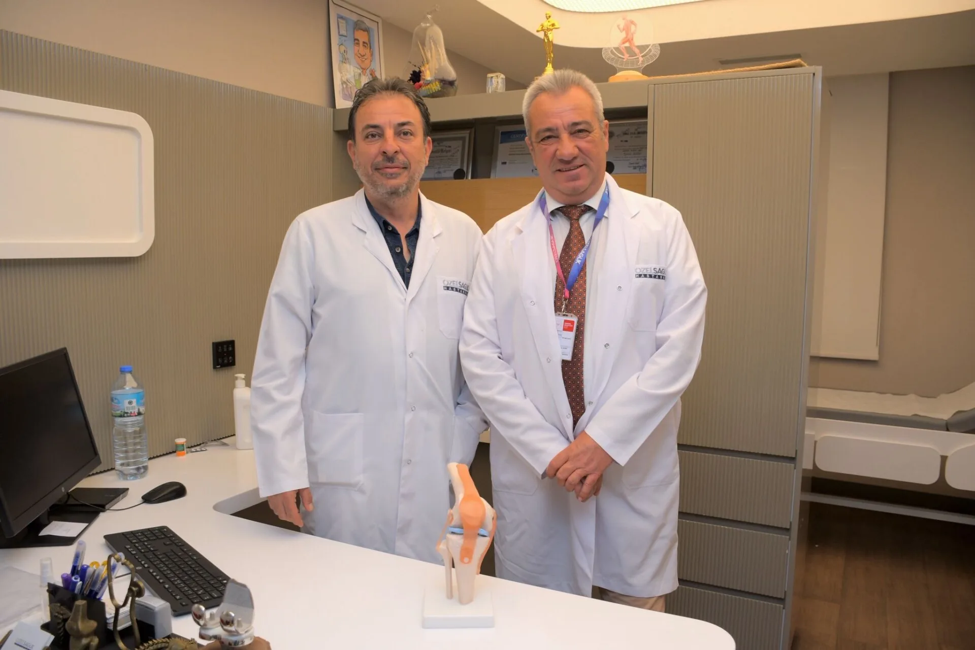 Kalça ve diz protezinde robotik cerrahi yaygınlaşıyor Kalça ve diz protezinde robotik cerrahi yaygınlaşıyor