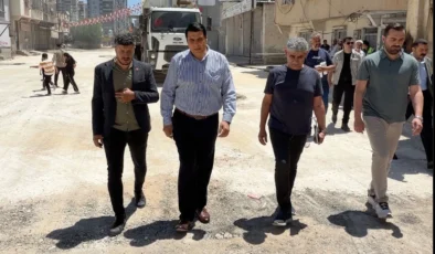 Şehitkamil’de yoğun asfalt çalışmaları sürüyor