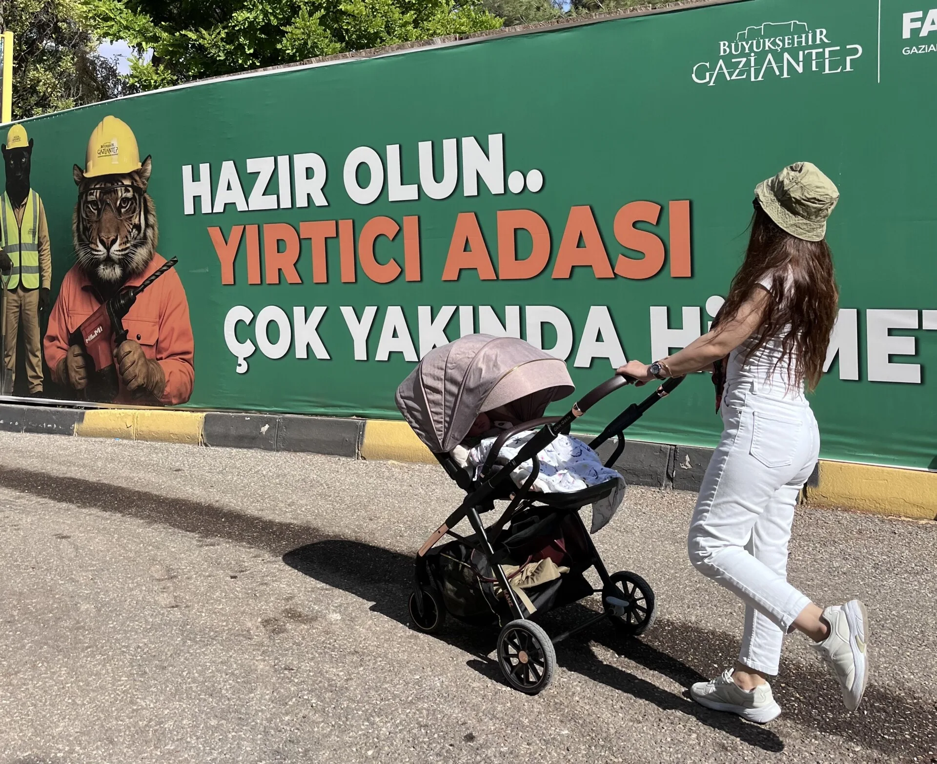 Gaziantep Hayvanat Bahçesi’ne “Yırtıcı Adası” geliyor, ziyaretçilerden tam not