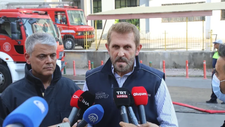 Gaziantep Büyükşehir Belediyesi itfaiyesi, iş merkezindeki yangını söndürdü