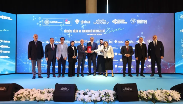 Şahinbey’de çocuklar atık ayrıştıran robot yaptı: TÜBİTAK’tan atölye ödülü